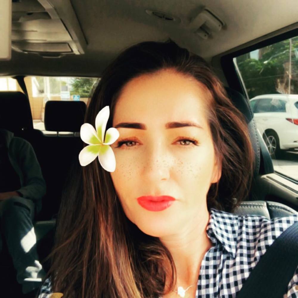 Meet your Posher, Dina